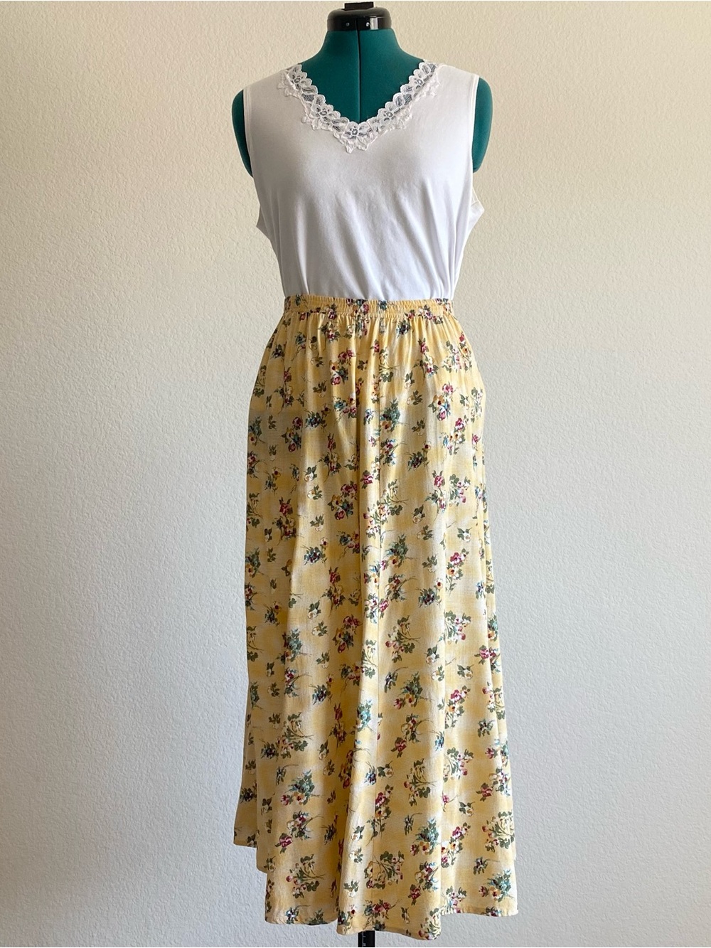 Vintage floral all over print maxi skirt